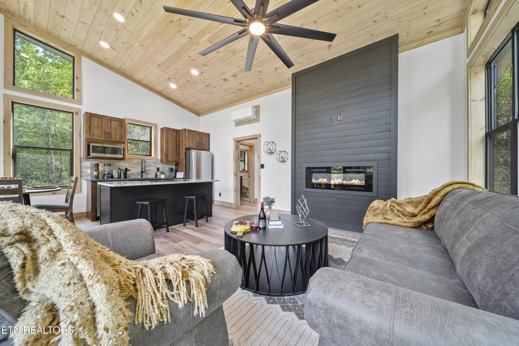 1467 Licking Spring Way, Unit 4 Sevierville, TN 37876 - Photo 15 of 23 Gallery Image 15