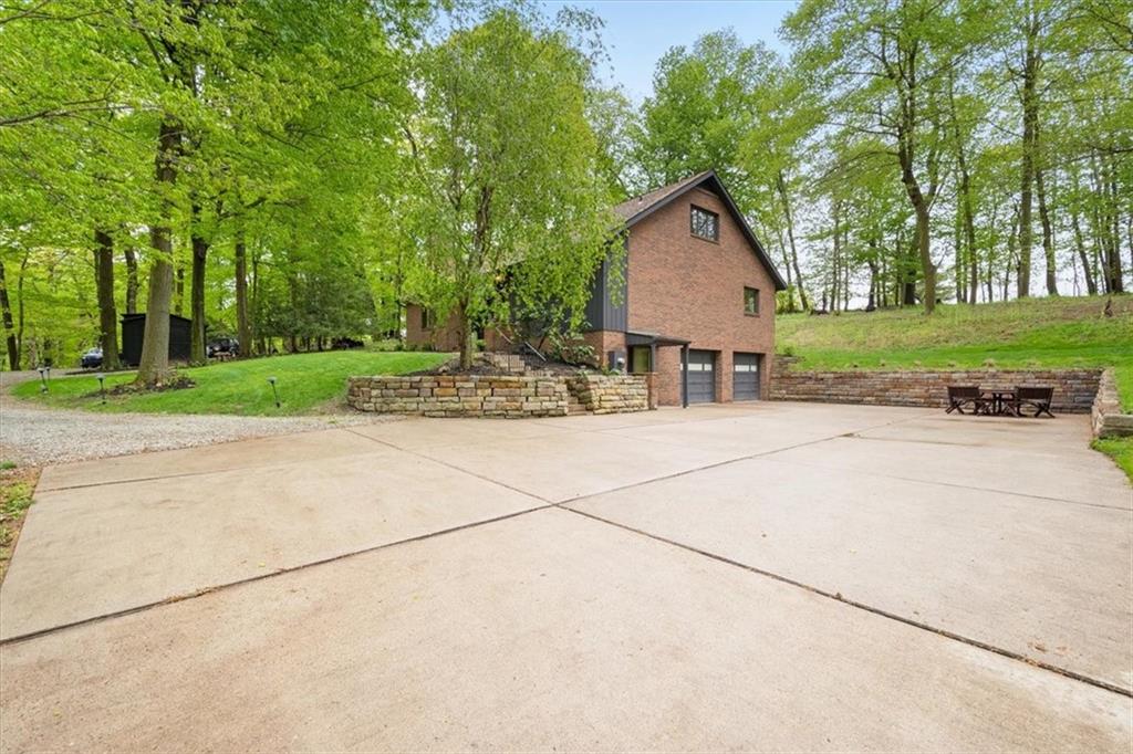 560 Sugar Camp Road Venetia, PA 15367 - Photo 23 of 31 Gallery Image 23