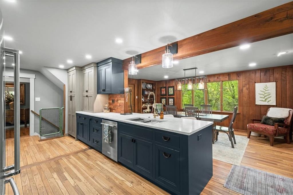 560 Sugar Camp Road Venetia, PA 15367 - Photo 6 of 31 Gallery Image 6