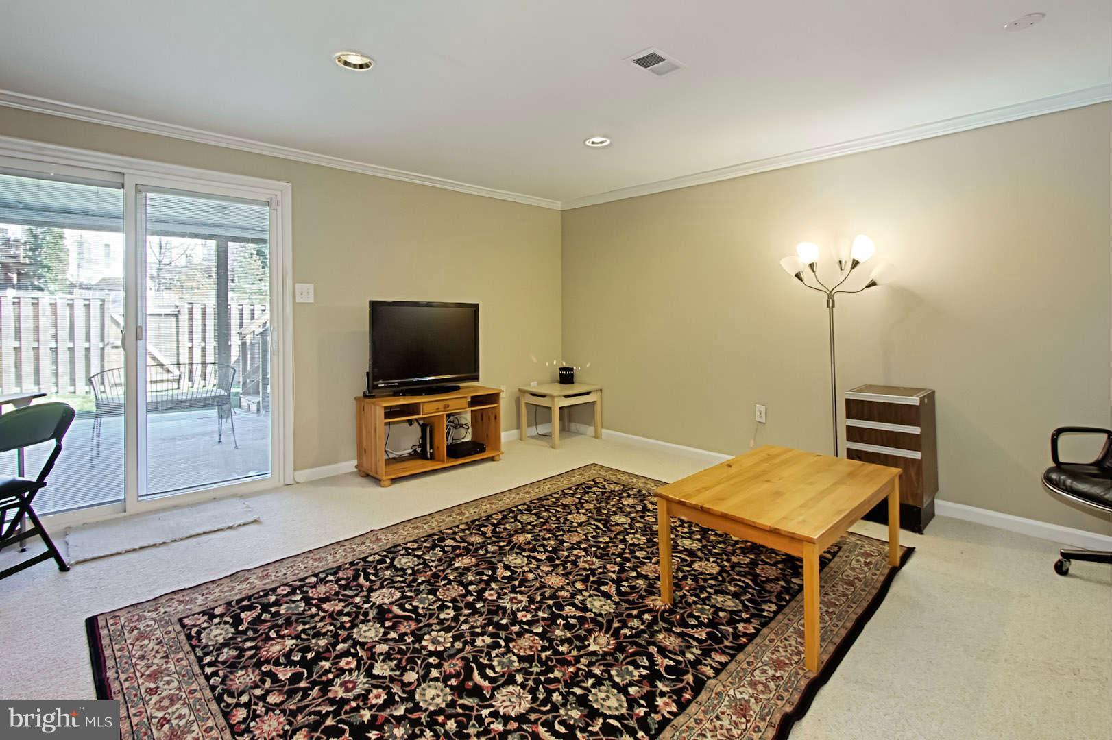 7417 Aspenpark Road Lorton, VA 22079 - Photo 19 of 30 Recreation room