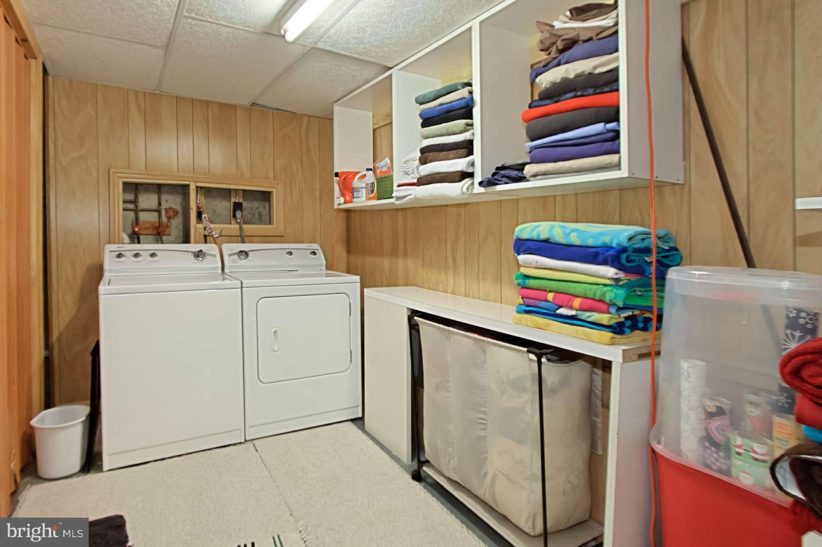 7417 Aspenpark Road Lorton, VA 22079 - Photo 21 of 30 Laundry