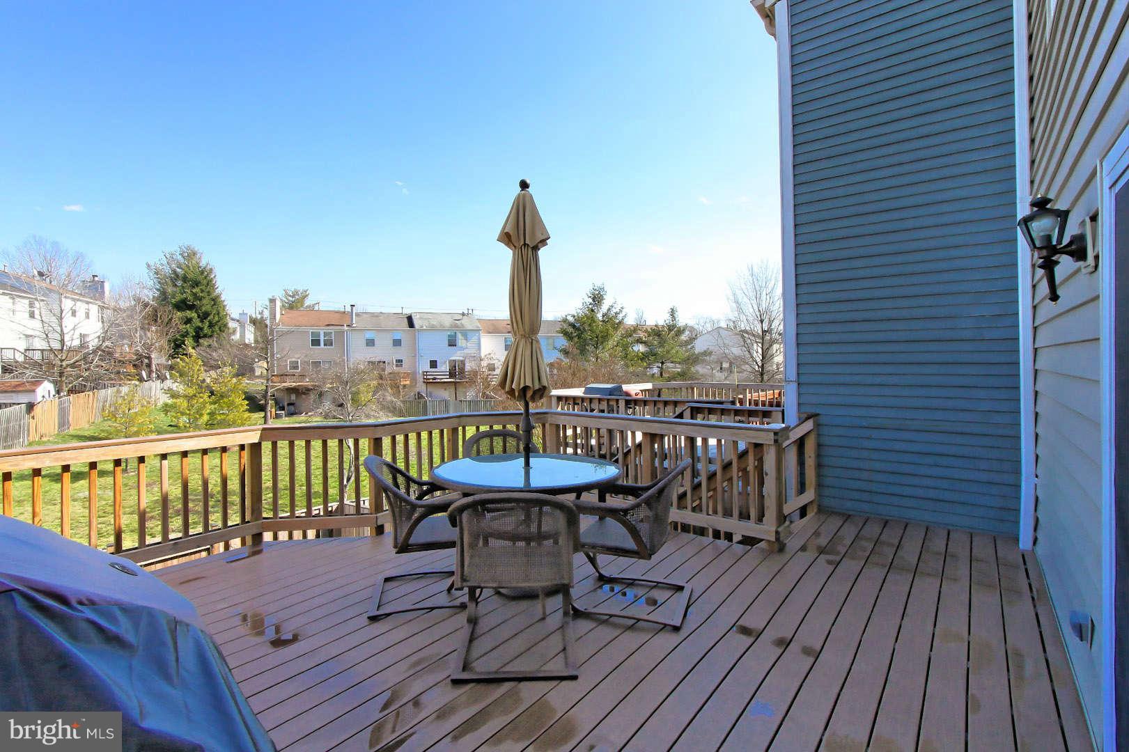 7417 Aspenpark Road Lorton, VA 22079 - Photo 24 of 30 Deck Maintenance Free Vinyl