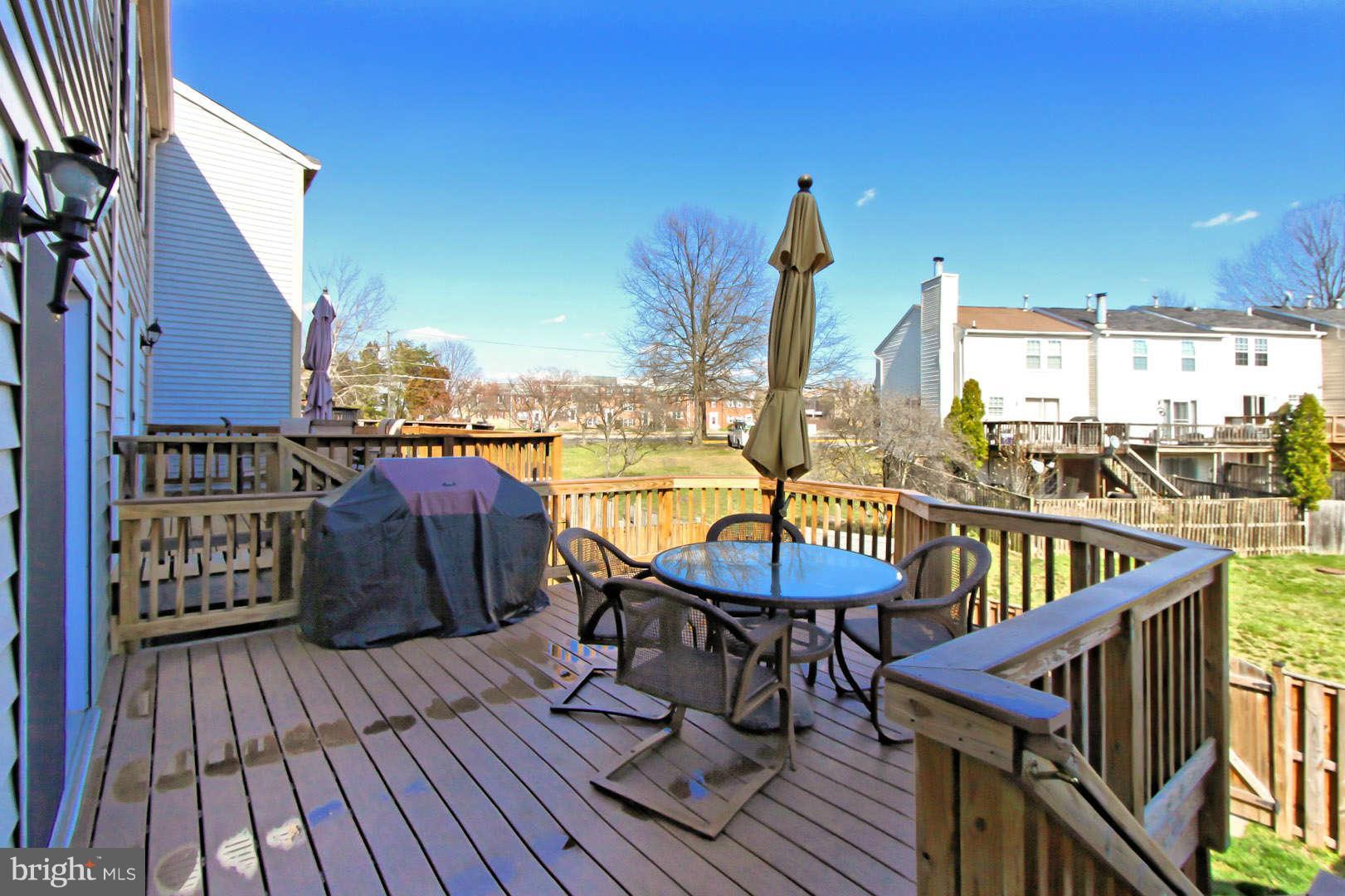 7417 Aspenpark Road Lorton, VA 22079 - Photo 25 of 30 Deck Maintenance Free Vinyl