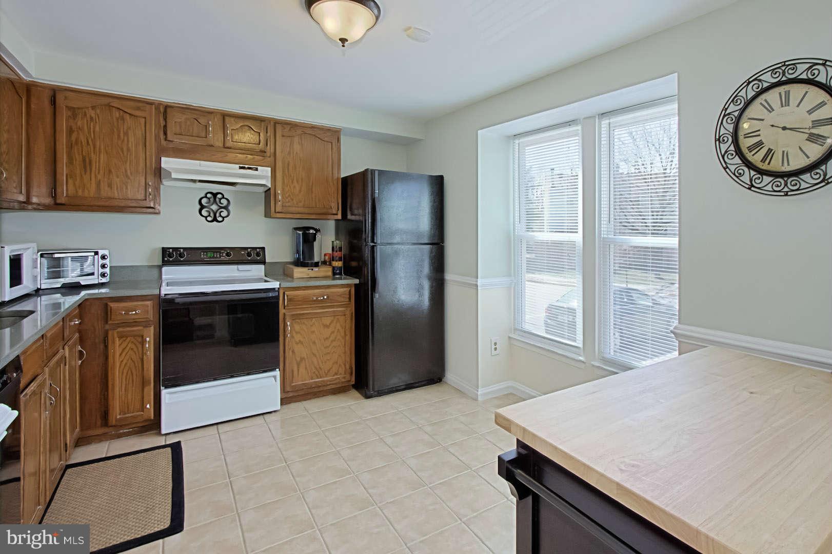 7417 Aspenpark Road Lorton, VA 22079 - Photo 7 of 30 Kitchen