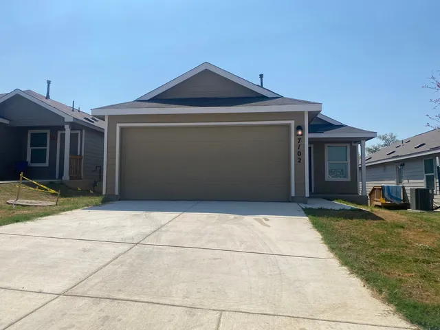 $1,500 | 7102 Satellite Way, San Antonio, TX 78252