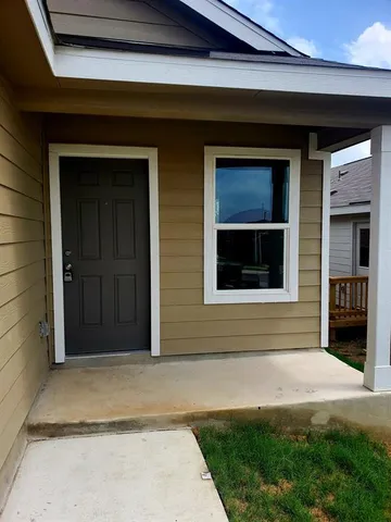$1,500 | 7102 Satellite Way, San Antonio, TX 78252
