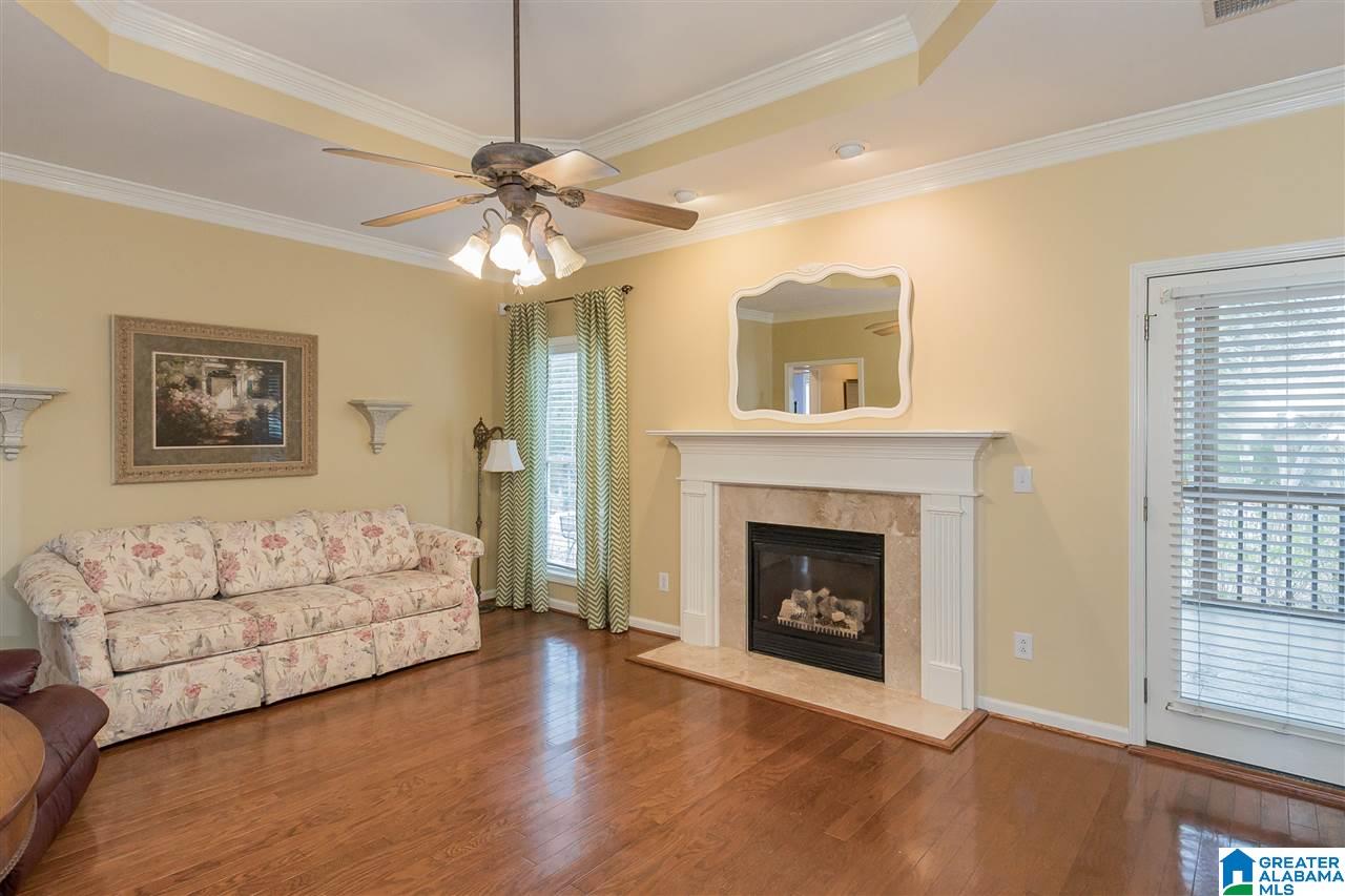 1034 Kensington Way Moody, AL 35004 - Photo 5 of 24