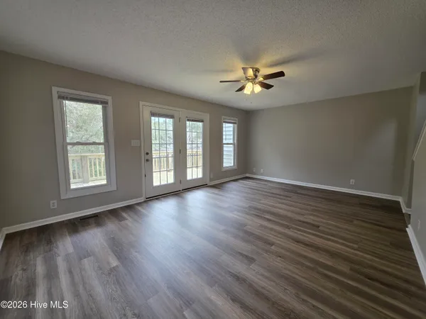 $2,850 | 123 Jackson Avenue, Unit B, Emerald Isle, NC 28594