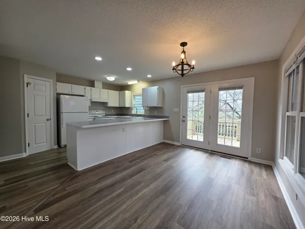 $2,850 | 123 Jackson Avenue, Unit B, Emerald Isle, NC 28594