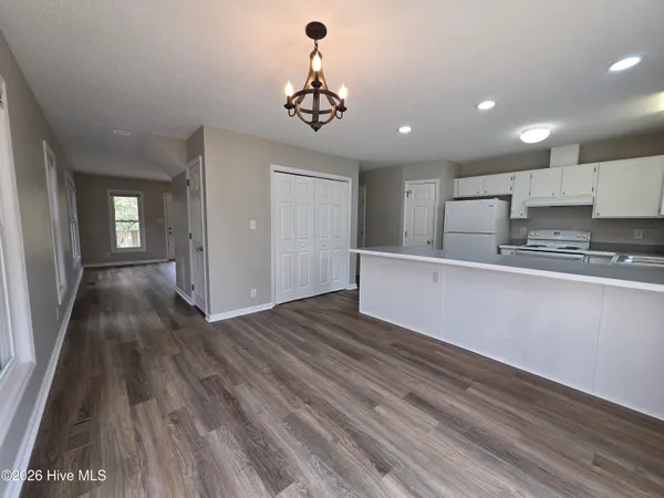 $2,850 | 123 Jackson Avenue, Unit B, Emerald Isle, NC 28594