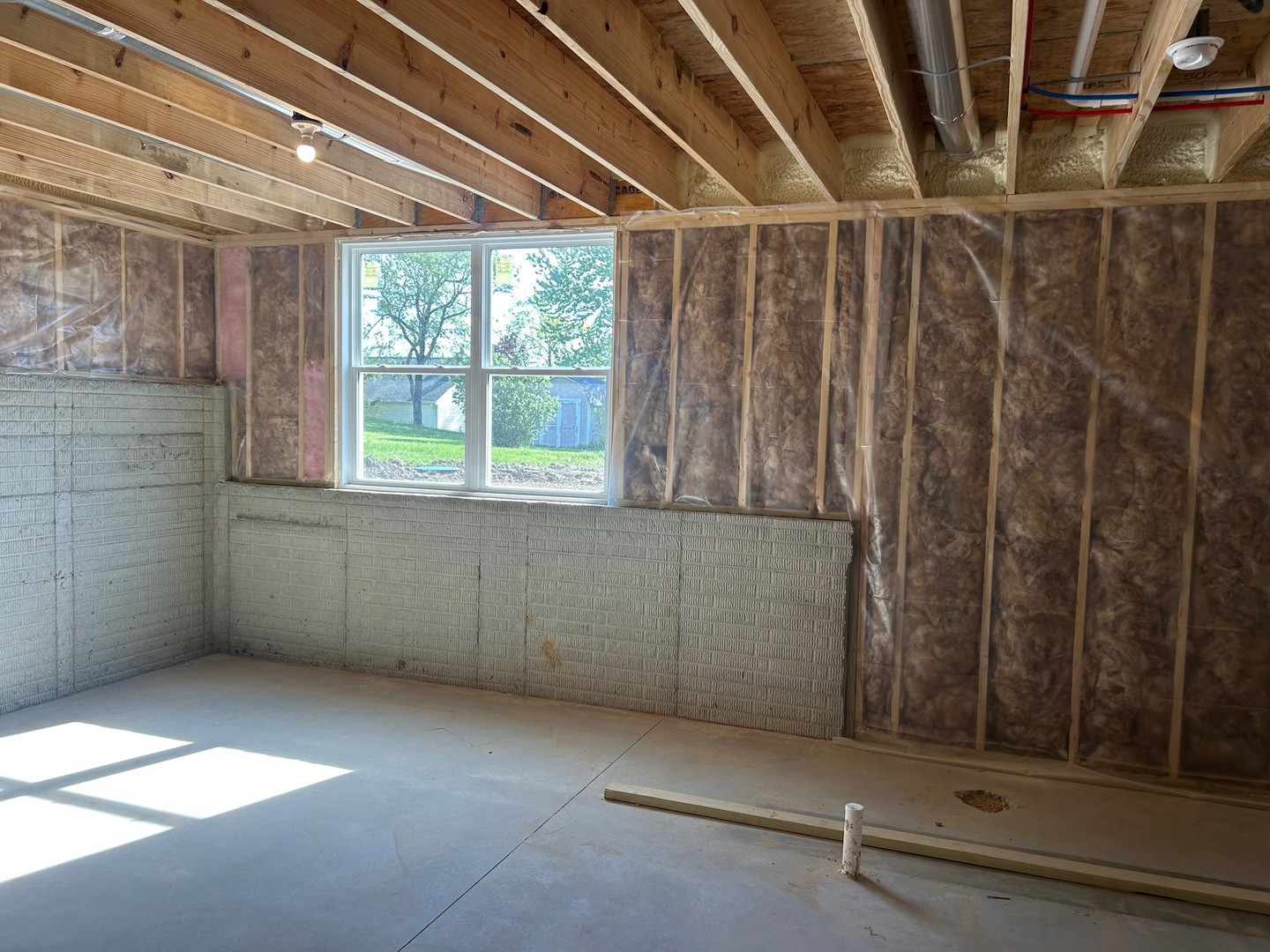 25179 North 2175 East Road Lexington, IL 61753 - Photo 18 of 23 a view of an empty room with a window