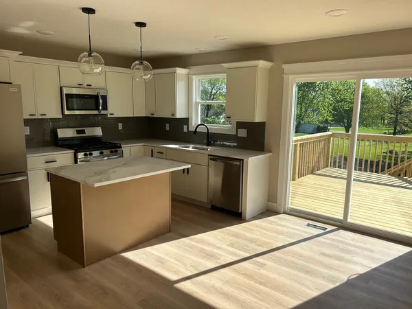 $355,700 | 25179 North 2175 East Road, Lexington, IL 61753