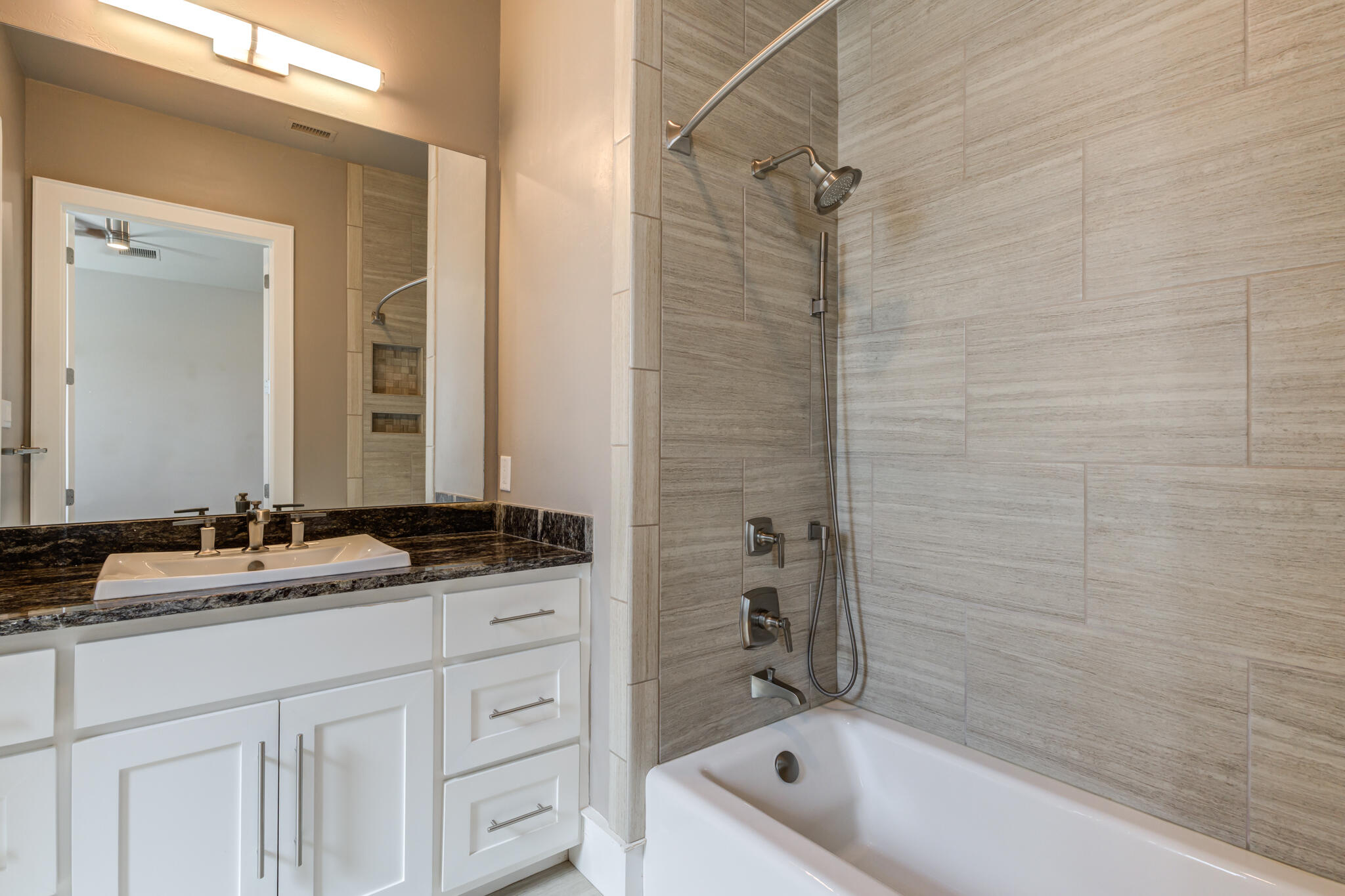4708 113th Street Lubbock, TX 79424 - Photo 51 of 86 4708-113th-St_Lubbock-TX_50_Bathroom-3_B
