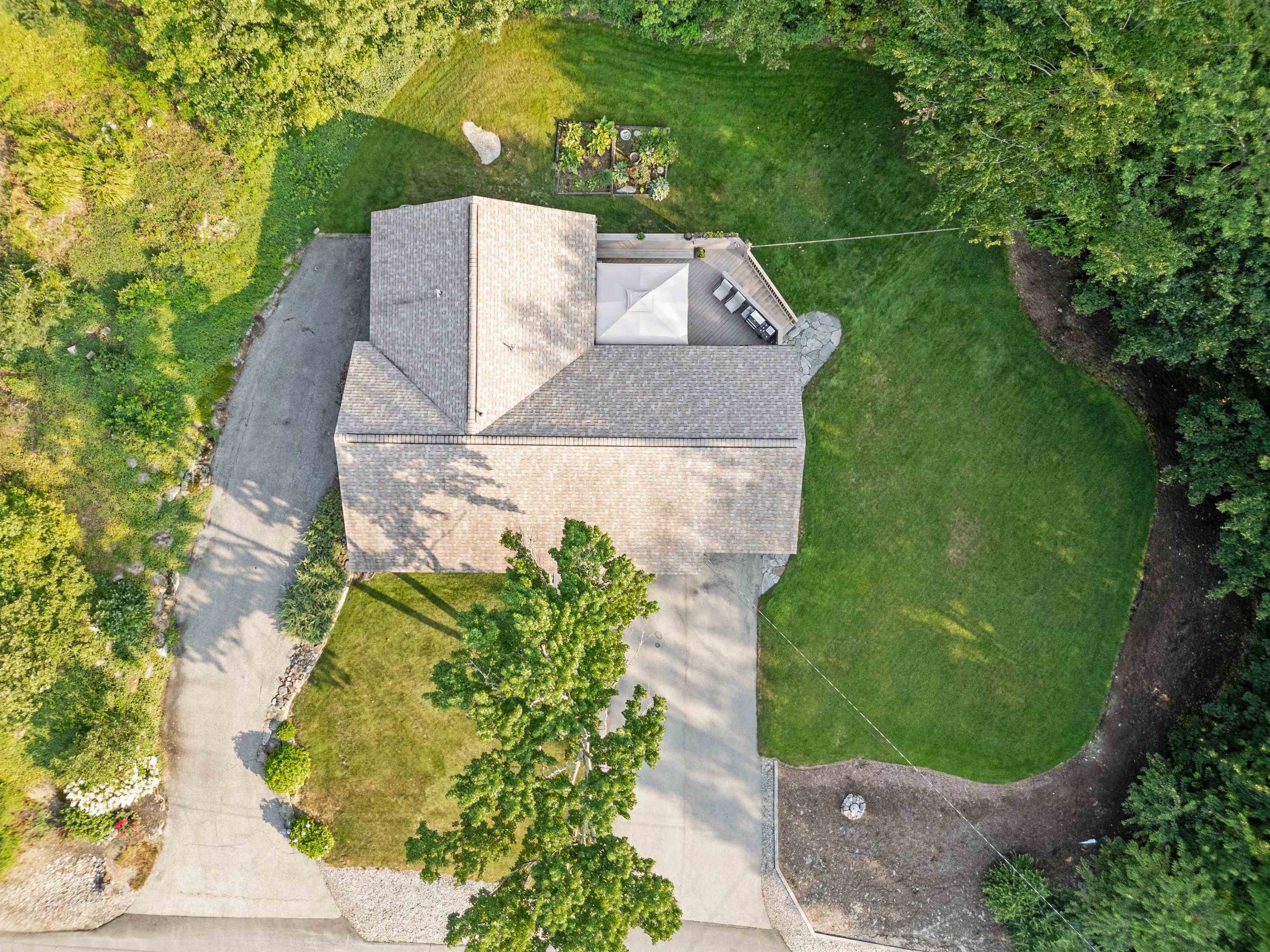 68 Woodwells Garrison Road Hopkinton, NH 03229 - Photo 5 of 59