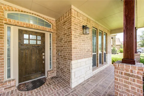 $610,000 | 2415 Flowering Brook Lane, Sugar Land, TX 77479