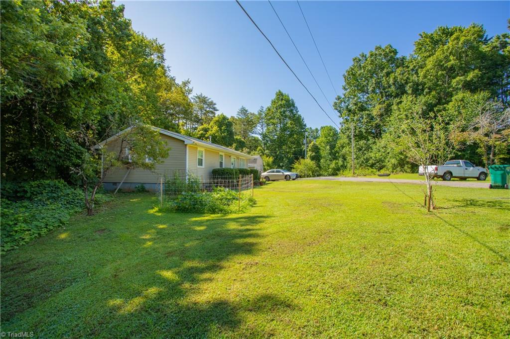 9035 Fulp Road Stokesdale, NC 27357 - Photo 9 of 32 Gallery Image 9
