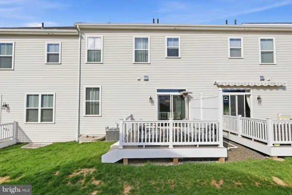 $747,000 | 12 Spring Mill Drive, Ivyland, PA 18974