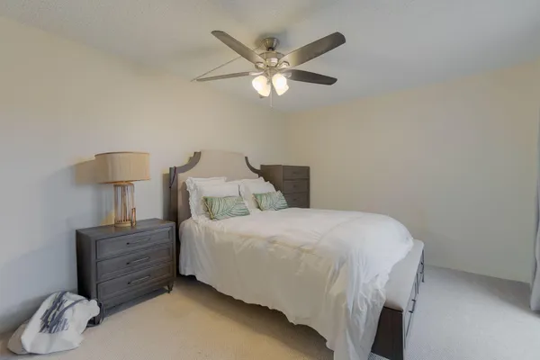 $2,300 | 393 Lake Arbor Drive, Palm Springs, FL 33461