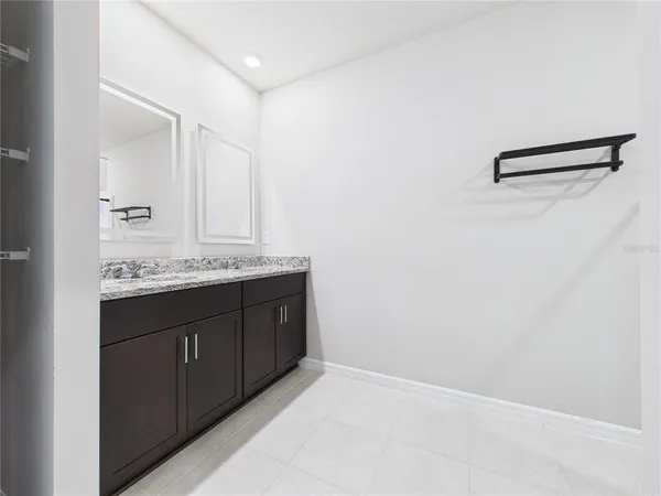$2,000 | 38707 Finn Clover Lane, Zephyrhills, FL 33540