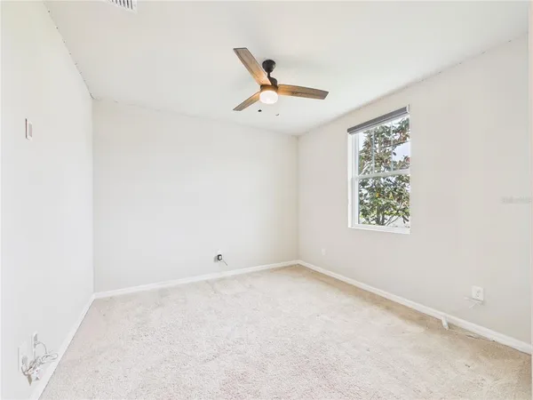 $2,000 | 38707 Finn Clover Lane, Zephyrhills, FL 33540