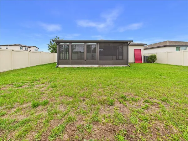 $2,000 | 38707 Finn Clover Lane, Zephyrhills, FL 33540