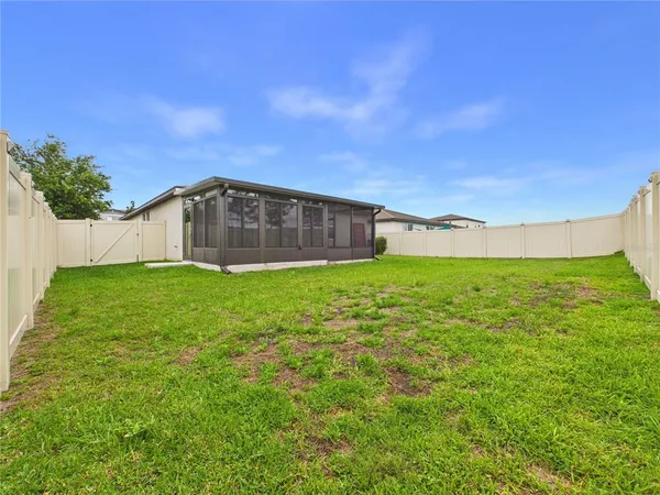 $2,000 | 38707 Finn Clover Lane, Zephyrhills, FL 33540