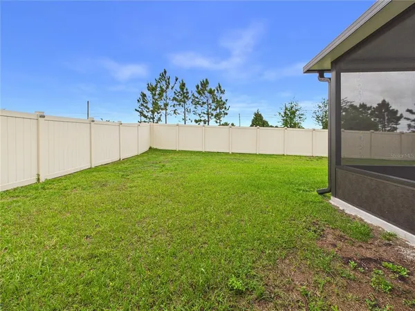 $2,000 | 38707 Finn Clover Lane, Zephyrhills, FL 33540