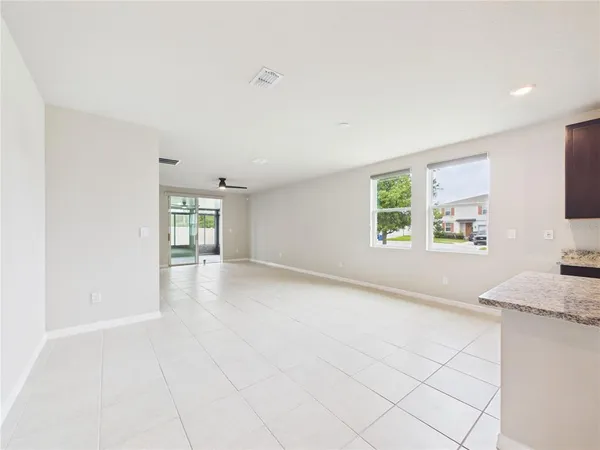 $2,000 | 38707 Finn Clover Lane, Zephyrhills, FL 33540