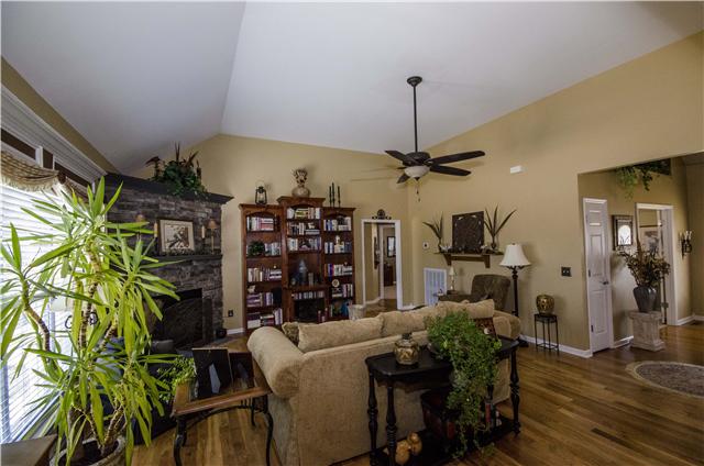 981 Rip Steele Road Columbia, TN 38401 - Photo 7 of 20 Living Room - very open from Kitchen nook and front door entryway!