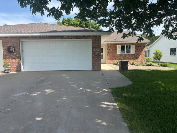 $285,000 | 806 28th Avenue Southwest, Willmar, MN 56201