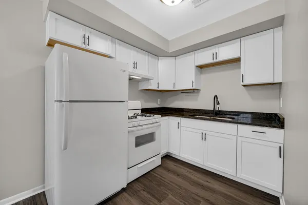 $1,800,000 | 1623 Portage Avenue, Chesterton, IN 46304