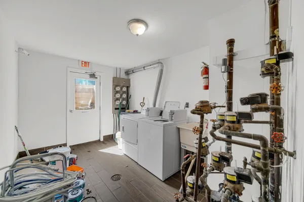 $1,800,000 | 1623 Portage Avenue, Chesterton, IN 46304