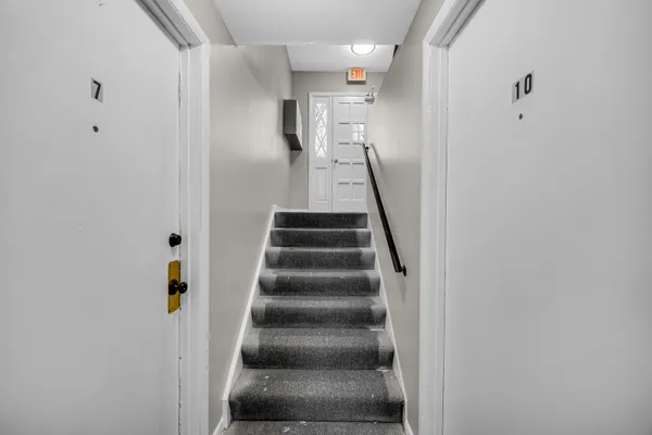 $1,800,000 | 1623 Portage Avenue, Chesterton, IN 46304