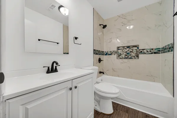 $1,800,000 | 1623 Portage Avenue, Chesterton, IN 46304