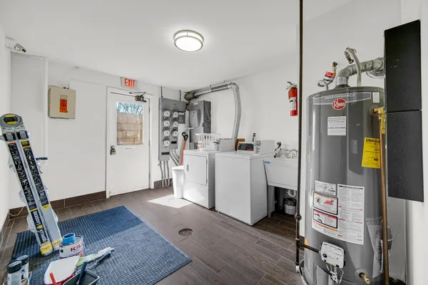 $1,800,000 | 1623 Portage Avenue, Chesterton, IN 46304