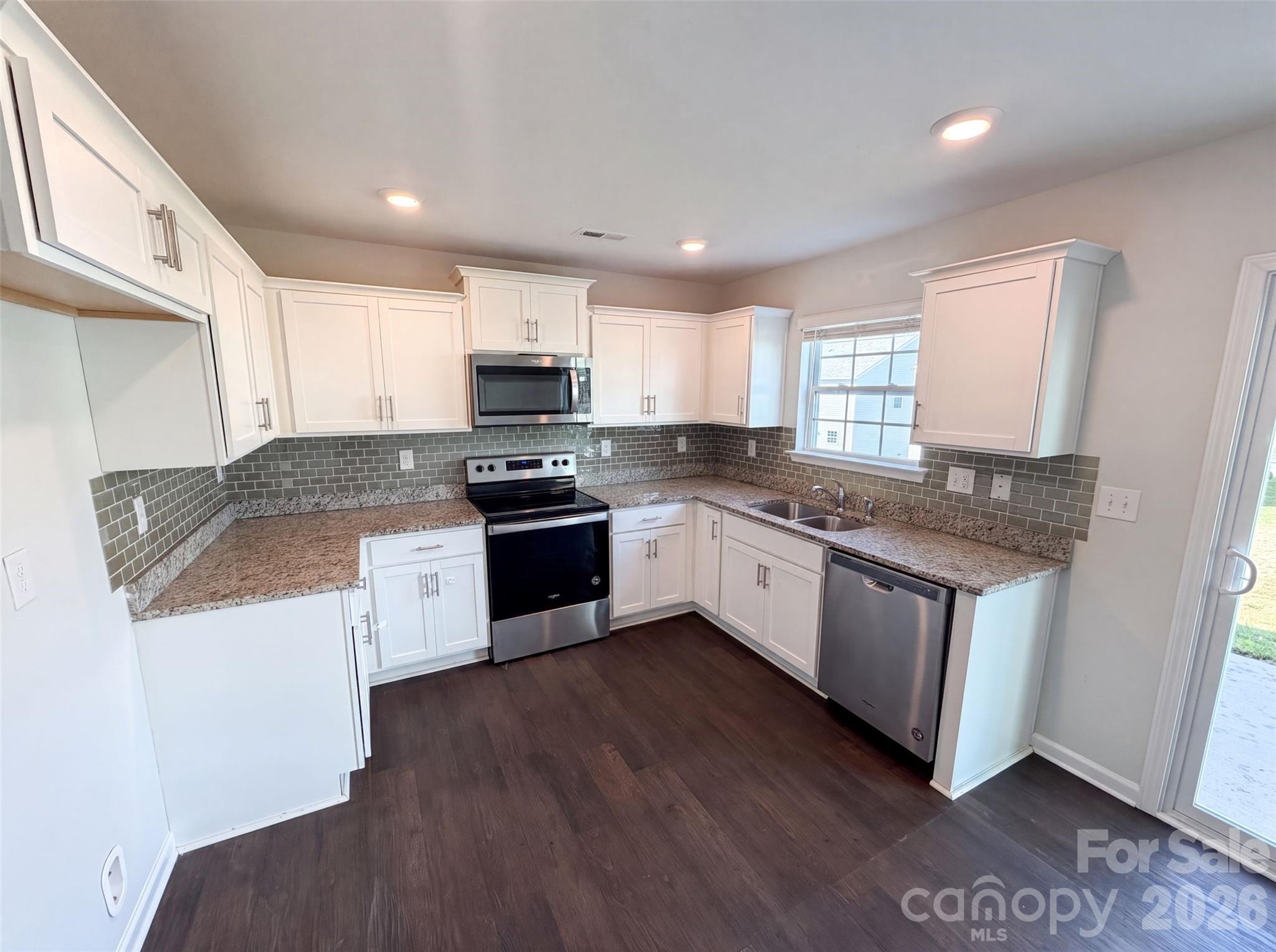 7244 Finnigan Road Charlotte, NC 28215 - Photo 2 of 21