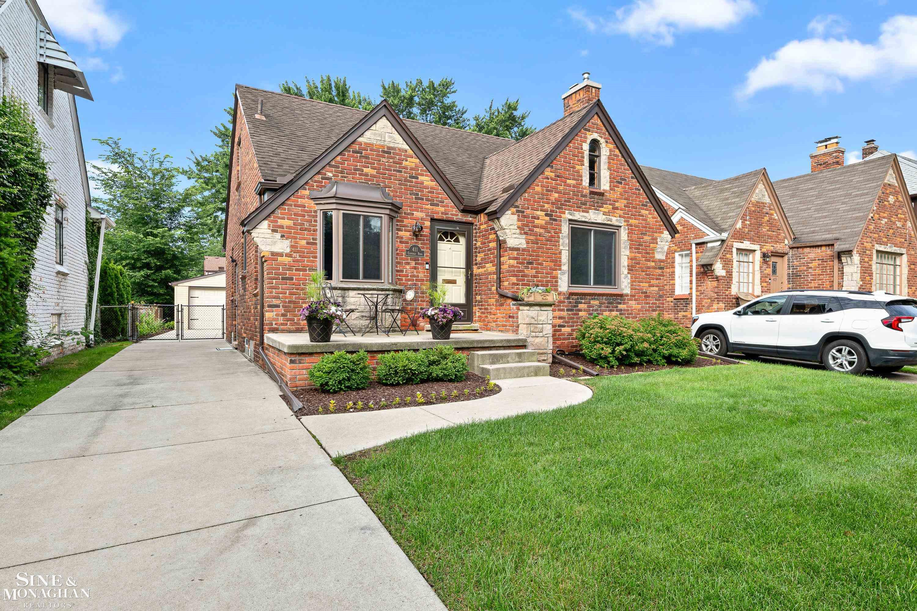 411 Cloverly Road Grosse Pointe Farms, MI 48236 - Photo 35 of 40