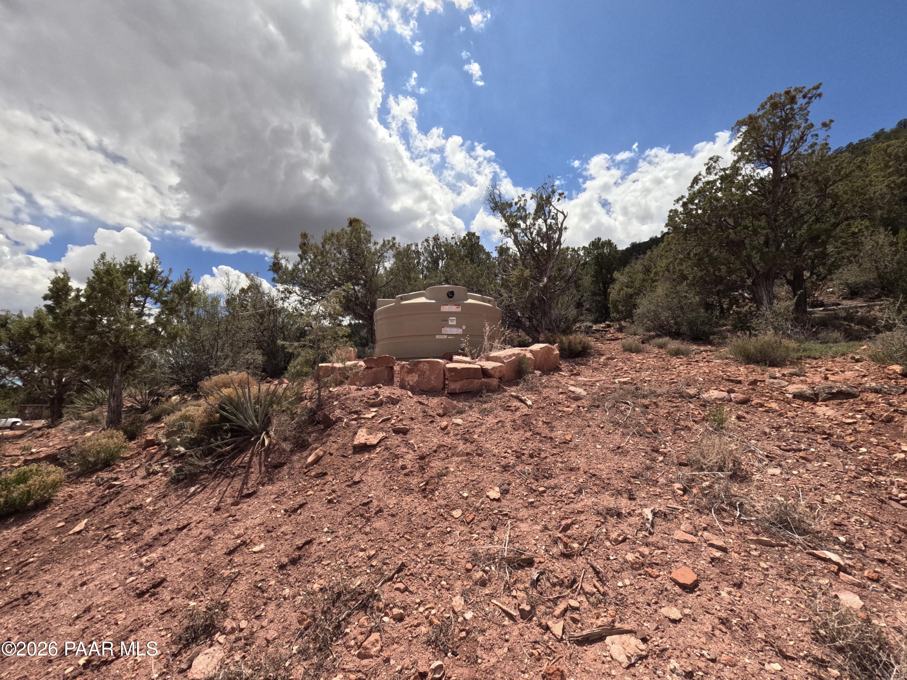 33867 West Whiskey River Road Seligman, AZ 86337 - Photo 40 of 50 1000 gallon Water storage