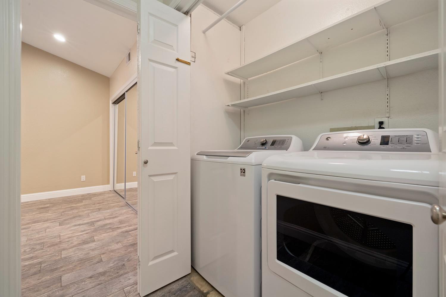 3901 Dale Road, Unit A Modesto, CA 95356 - Photo 18 of 23 a utility room with dryer and washer