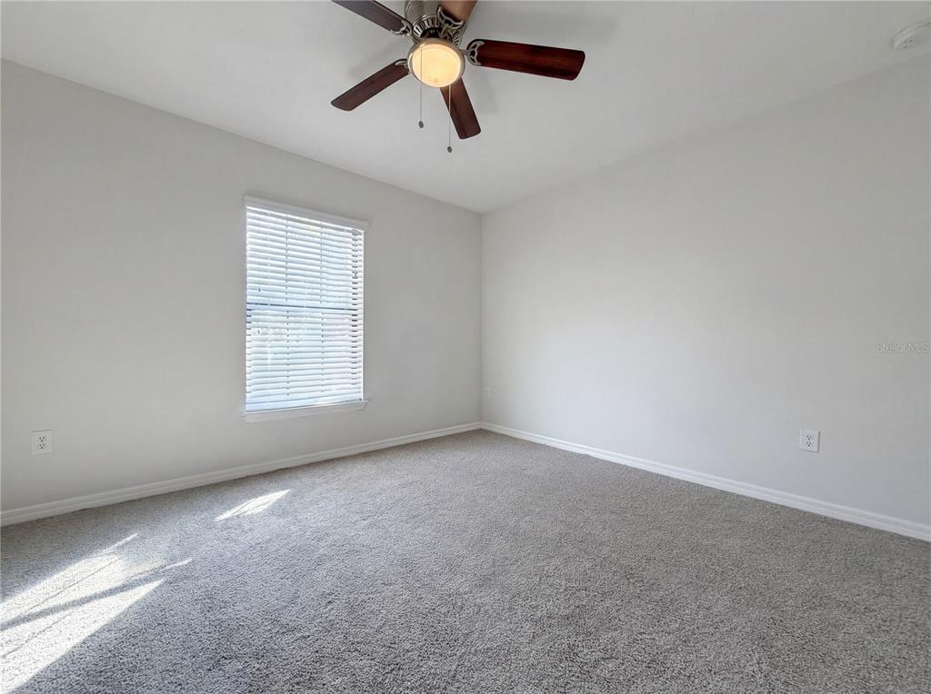 11212 Carrick Stone Street Wimauma, FL 33598 - Photo 4 of 24