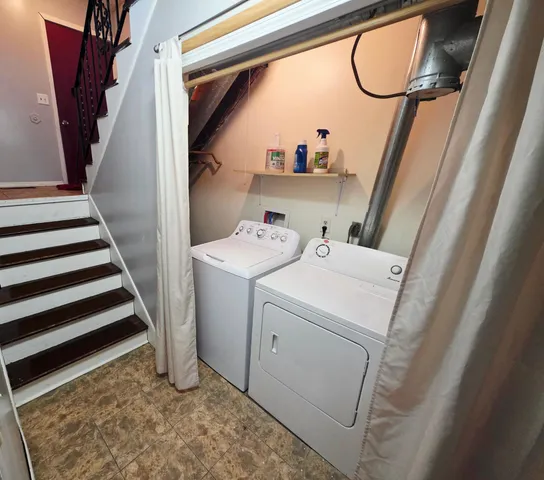 $1,850 | 8423 Brunswick Avenue North, Brooklyn Park, MN 55443