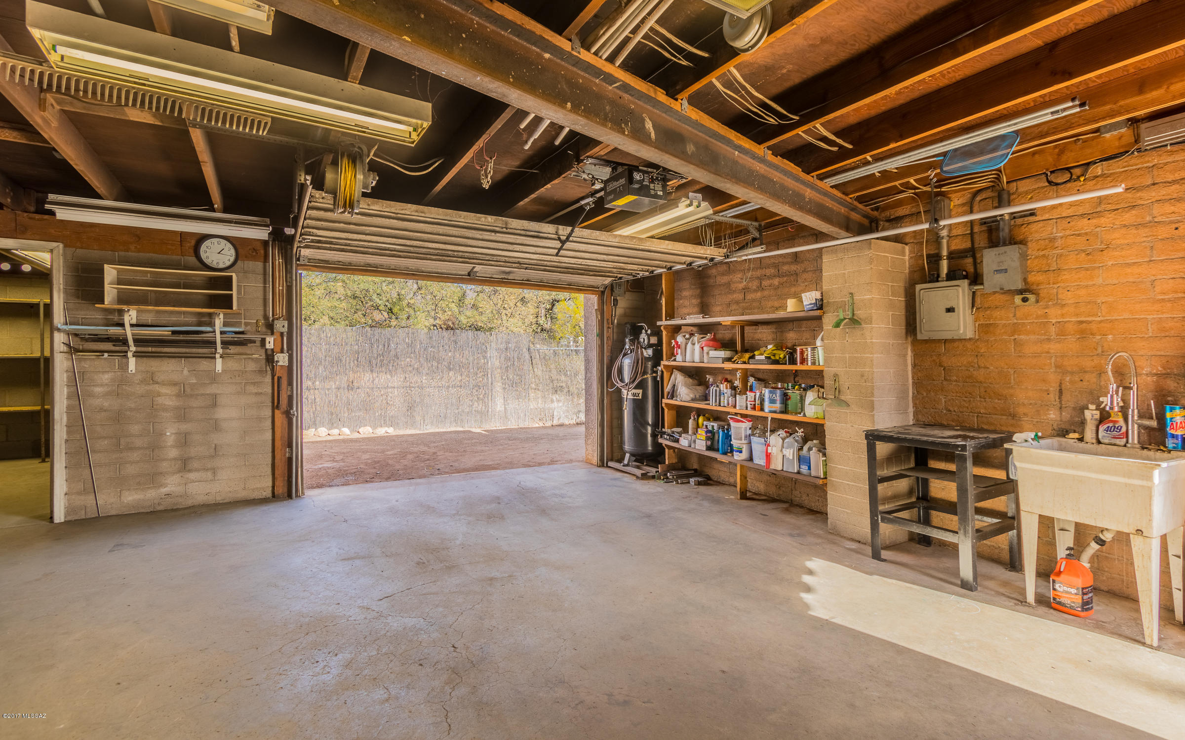 8861 East Buckboard Road Tucson, AZ 85749 - Photo 36 of 43 Gallery Image 36