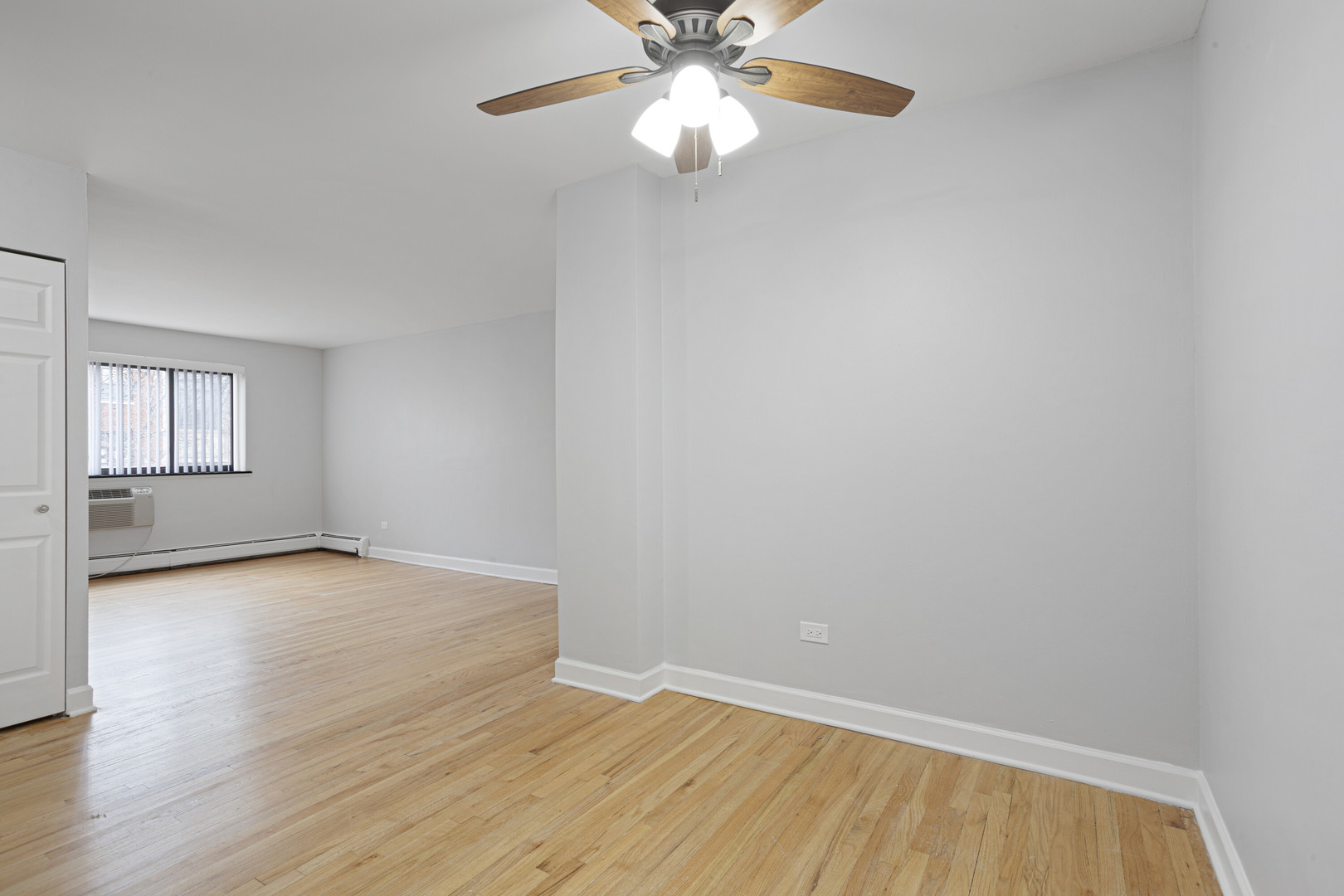 6758 North Sheridan Road, Unit 432 Chicago, IL 60626 - Photo 4 of 12