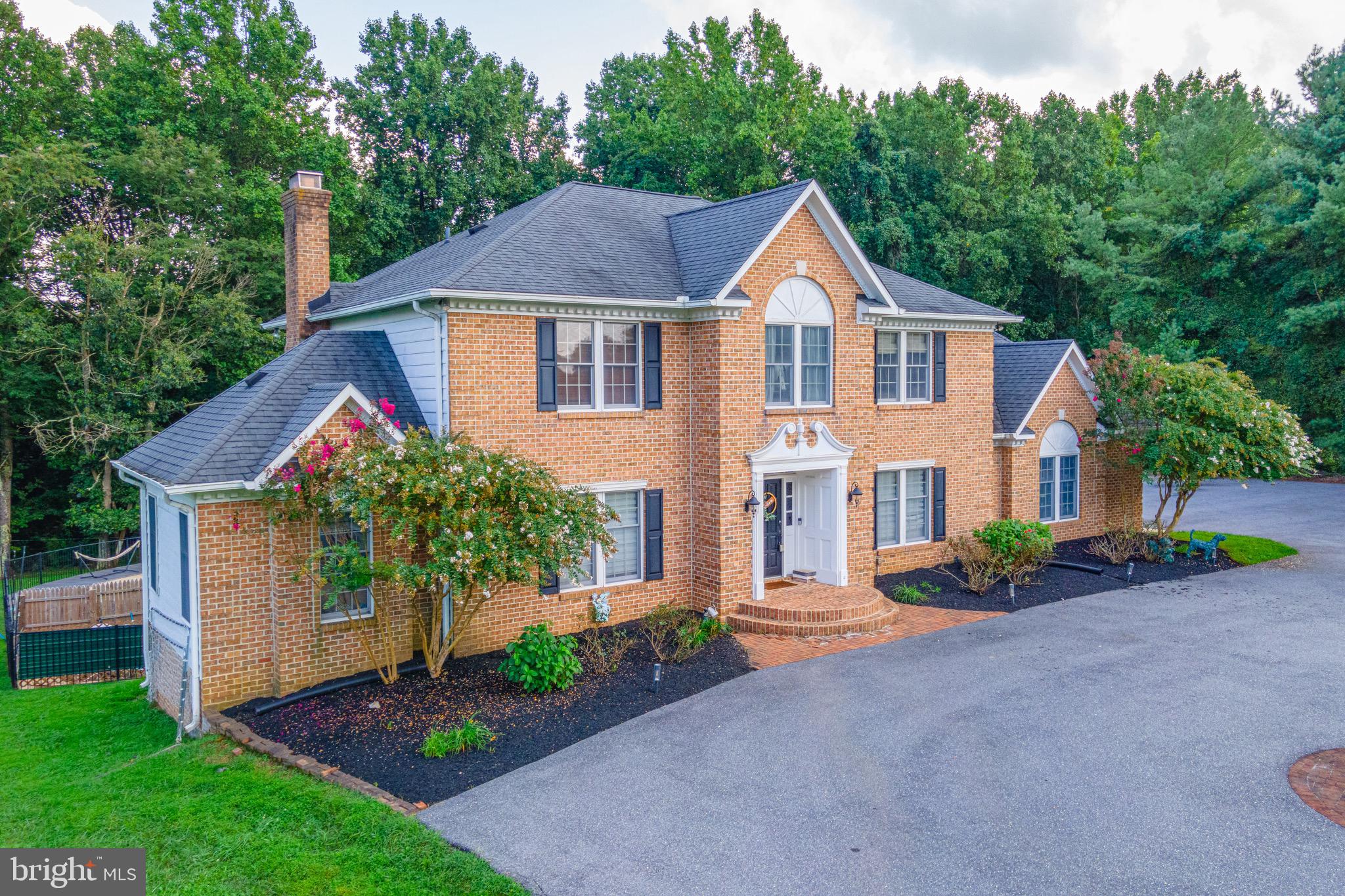4370 Old Roxbury Road Brookeville, MD 20833 - Photo 3 of 59