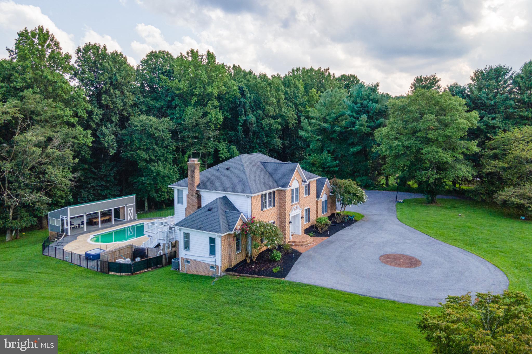 4370 Old Roxbury Road Brookeville, MD 20833 - Photo 5 of 59