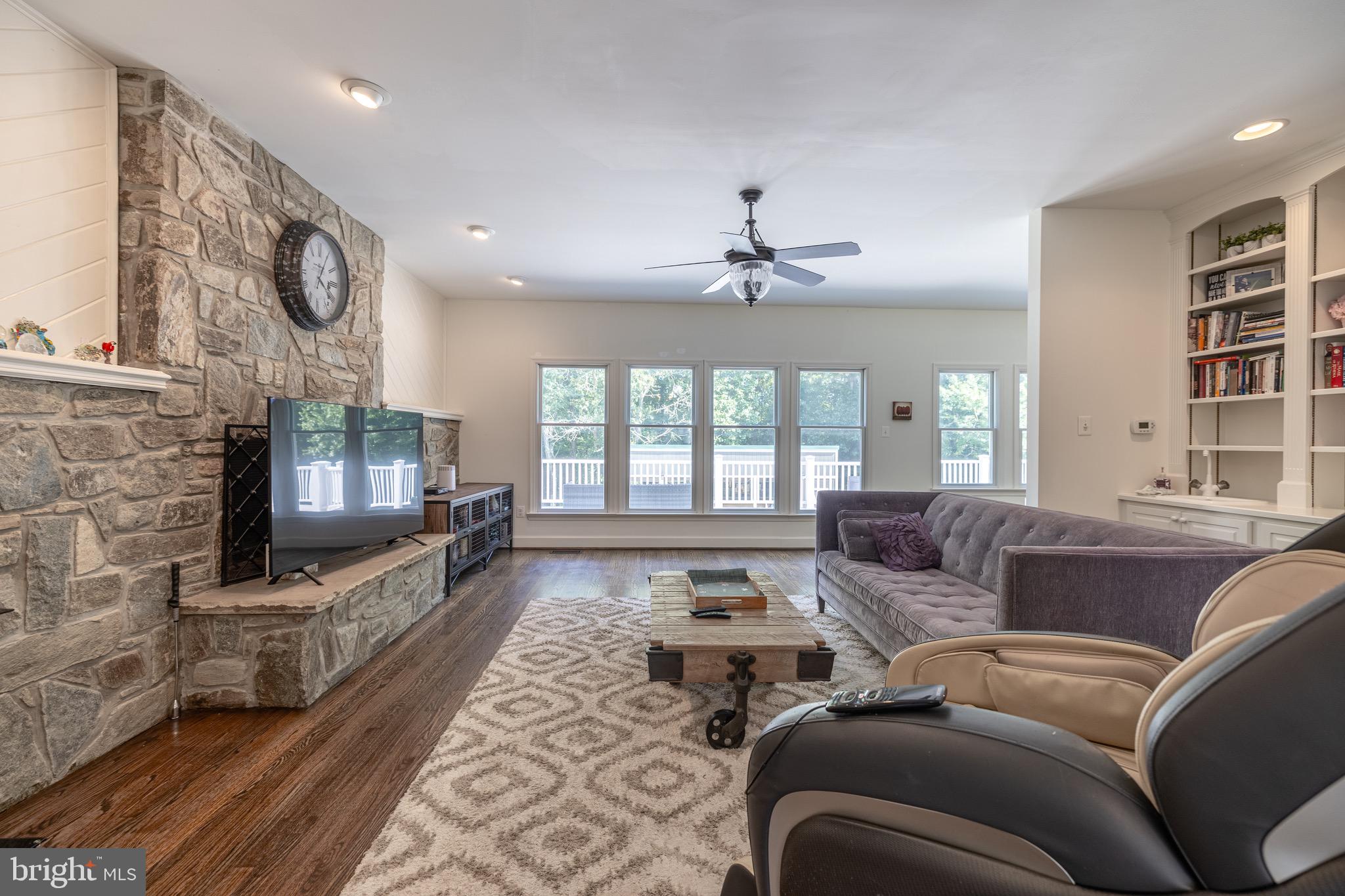 4370 Old Roxbury Road Brookeville, MD 20833 - Photo 10 of 59
