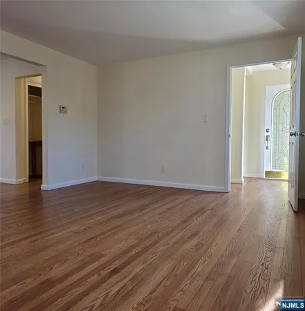 $3,650 | 460 Walnut Street, Unit 1, Ridgefield, NJ 07657