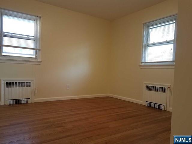 460 Walnut Street, Unit 1 Ridgefield, NJ 07657 - Photo 6 of 7