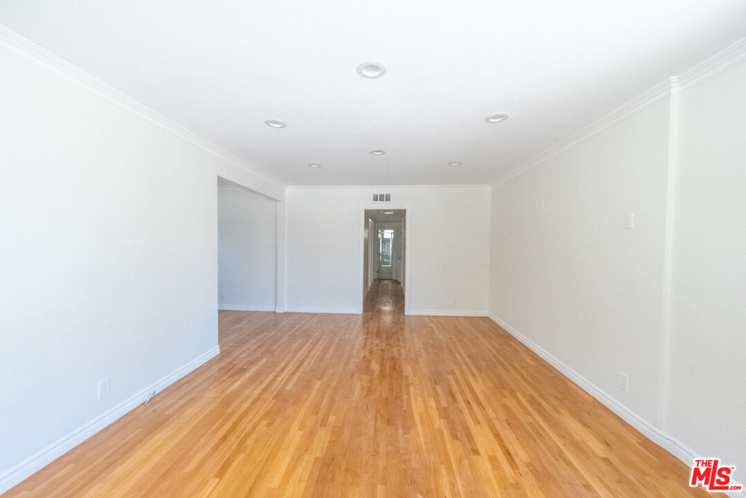 9205 Alcott Street, Unit 3 Los Angeles, CA 90035 - Photo 2 of 14