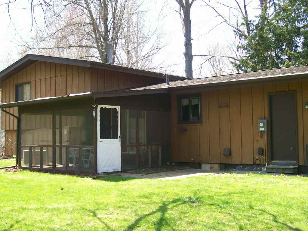 9061 Peters Road Algonac, MI 48001 - Photo 6 of 30 31240815-6.JPG